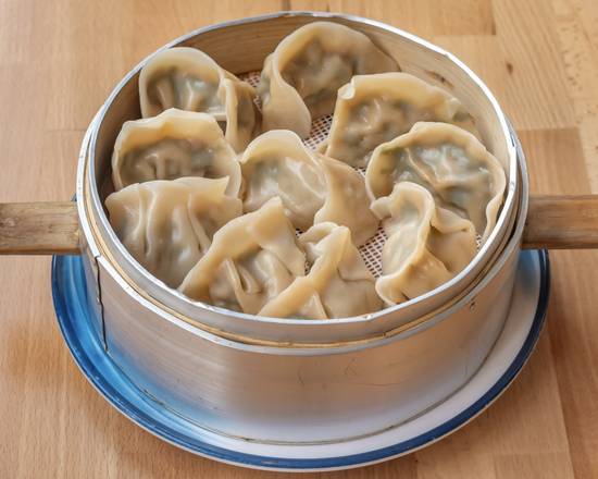 Steamed chive and pork dumplings at Yu Noodles