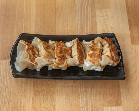 Pan Fried Chicken Mushrooms Dumplings (6 pcs)